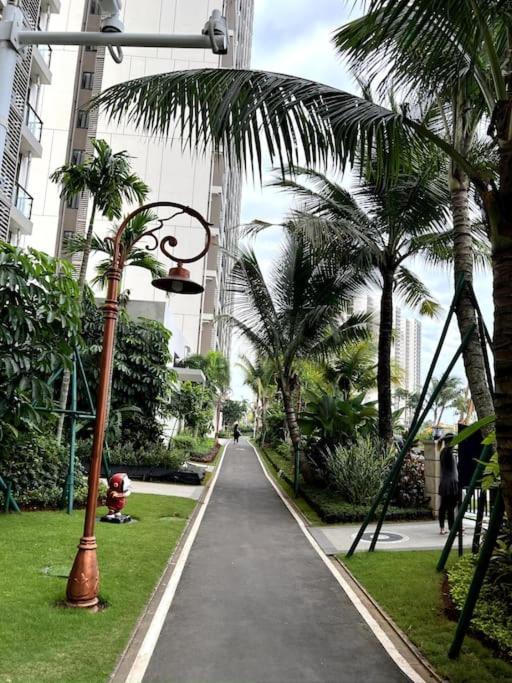 Dayinn, Skyhouse Bsd Lux And Homey Studio, Near Aeon Bsd And Ice Bsd Cilenggang Exteriér fotografie